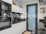 Wederverkoop - APPARTEMENT -
Villamartin - Costa Blanca