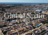 Resale - HOUSE -
TORREVIEJA - Costa Blanca