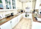 Resale - VILLA -
VILLAMARTÍN - Costa Blanca