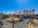 Resale - HOUSE -
TORREVIEJA - Nueva Torrevieja