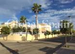 Odsprzedaż - WILLA  -
TORREVIEJA - 