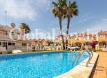 Resale - HOUSE -
ORIHUELA COSTA - La Regia
