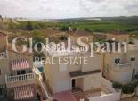 Wederverkoop - VILLA -
San Miguel de Salinas - Lake View Mansions