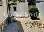 Odsprzedaż - WILLA  -
TORREVIEJA - 