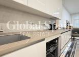 Wederverkoop - APPARTEMENT -
TORREVIEJA - Playa del Cura