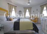 Resale - VILLA -
ALGORFA - Lomas de La Juliana