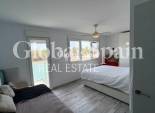 Odsprzedaż - WILLA  -
TORREVIEJA - 