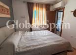 Wederverkoop - APPARTEMENT -
TORREVIEJA - Torrevieja