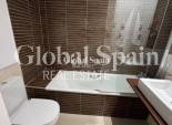 Resale - HOUSE -
TORREVIEJA - Punta Prima