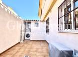 Wiederverkauf - WOHNUNG -
LA ZENIA - Costa Blanca