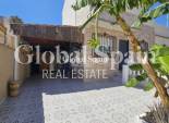 Wiederverkauf - VILLA -
TORREVIEJA - Torre del Moro