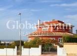 Resale - VILLA -
ROJALES - Inland