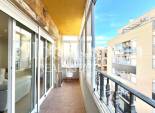 Revente - APPARTEMENT -
TORREVIEJA - Center