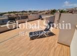 Odsprzedaż - WILLA  -
TORREVIEJA - 