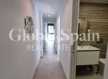 Wederverkoop - PENTHOUSE -
TORREVIEJA - Playa del Cura