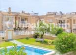 Venta - APARTAMENTO -
TORREVIEJA - Torrevieja