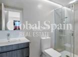 Revente - APPARTEMENT -
ORIHUELA - Inland