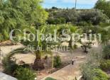 Resale - VILLA -
CREVILLENTE