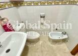 Wiederverkauf - WOHNUNG -
TORREVIEJA - Torreblanca