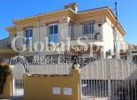 Revente - VILLA -
VILLAMARTÍN - Costa Blanca