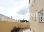 Odsprzedaż - WILLA  -
TORREVIEJA - 
