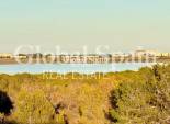 Odsprzedaż - DOM -
TORREVIEJA - 
