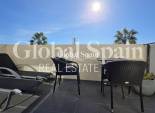 Wiederverkauf - VILLA -
ORIHUELA COSTA - VILLAMARTÍN