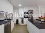 Revente - APPARTEMENT -
TORREVIEJA - Center