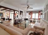 Revente - APPARTEMENT -
TORREVIEJA - Los Frutales
