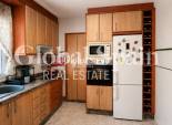 Wederverkoop - VILLA -
Oliva - Oliva Nova