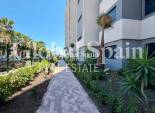 Revente - APPARTEMENT -
TORREVIEJA - Punta Prima