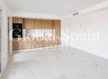 Revente - APPARTEMENT -
TORREVIEJA - Punta Prima