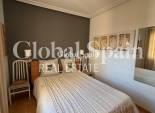 Wederverkoop - APPARTEMENT -
TORREVIEJA - Torrevieja