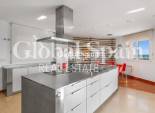Venta - APARTAMENTO -
TORREVIEJA - Paseo maritimo
