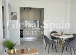 Resale - HOUSE -
ORIHUELA COSTA - La Zenia