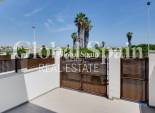 Wederverkoop - HUIS -
TORREVIEJA - LOS BALCONES - LOS ALTOS