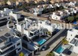Resale - VILLA -
ALGORFA - Inland