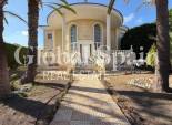 Wederverkoop - VILLA -
ROJALES - La Fiesta