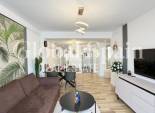 Wederverkoop - APPARTEMENT -
TORREVIEJA - Center