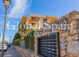 Resale - APARTMENT -
TORREVIEJA - Punta Prima