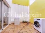 Resale - APARTMENT -
ALICANTE - CAROLINAS
