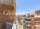 Wederverkoop - APPARTEMENT -
TORREVIEJA - Playa del cura