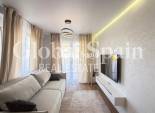 Revente - APPARTEMENT -
TORREVIEJA - Punta Prima