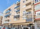 Venta - APARTAMENTO -
TORREVIEJA - Centro