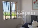 Revente - VILLA -
GUARDAMAR DEL SEGURA