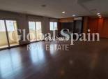 Resale - APARTMENT -
TORREVIEJA - Puerto