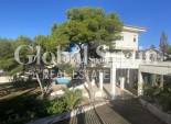 Resale - VILLA -
CARTAGENA - Isla Plana