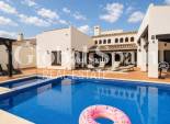 Wiederverkauf - VILLA -
El Valle Golf Resort - Inland