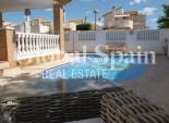 Resale - VILLA -
PILAR DE LA HORADADA - Costa Blanca