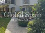 Wiederverkauf - VILLA -
ORIHUELA COSTA - Punta Prima